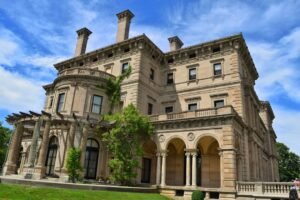Los Angeles Mansion Tax Raises $1.14 Billion But Critics Say It Hurts Affordable Housing