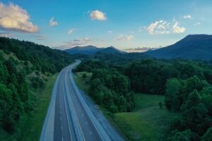 Tennessee Awards Smart Road Contract to Cavnue for Interstate 40 Autonomous Freight Pilot in West Tennessee