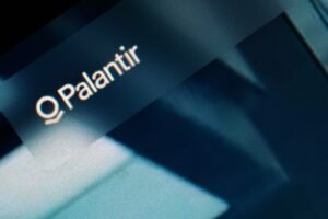 Trump Praises Palantir Amid Stock Decline, Prompts Questions Over Administration Ties