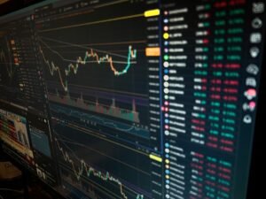 U.S. Markets Rally as Trump and Iran Agree to Two-Week Ceasefire, Averting Strait of Hormuz Crisis