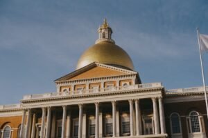 Massachusetts lawmaker presses Congress to set a federal AI framework