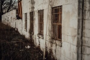 Sleep Deprivation in U.S. Prisons Poses Health and Safety Risks, University Report Finds
