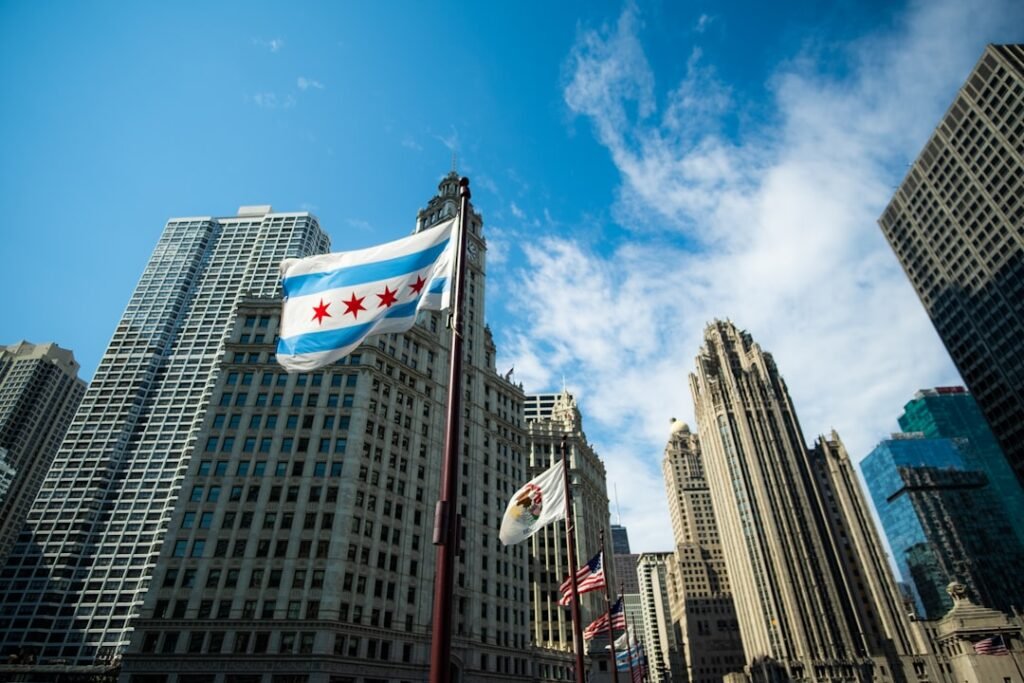 Chicago Mayor Orders Contractors to Disclose Executive Diversity, Law Enforcement Ties