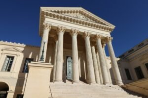 Clinics Sue Union Leader Over Ballot Measure Demands